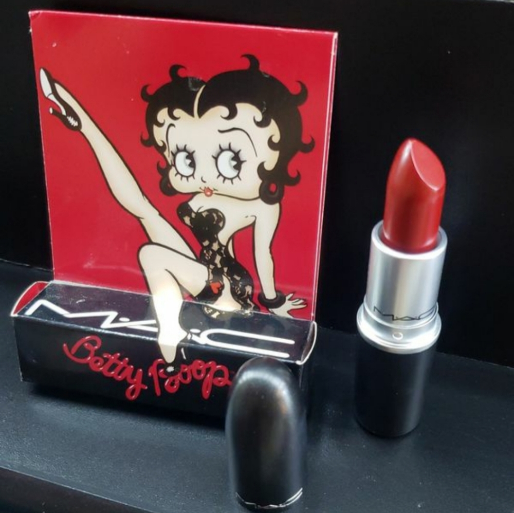 MAC LE Betty Boop Lipstick